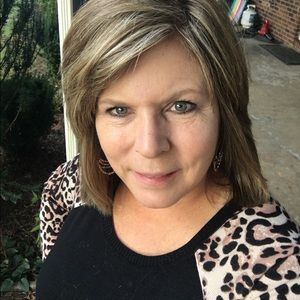 Meet your Posher, Annette